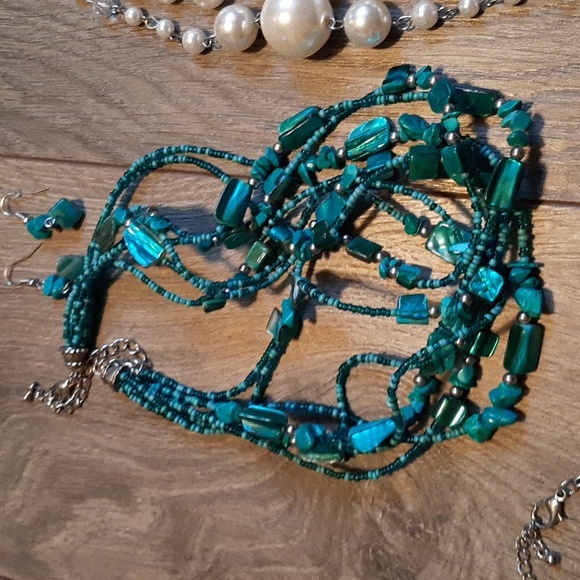 Costume jewelry bundle lot #1 - Picture 3 of 7